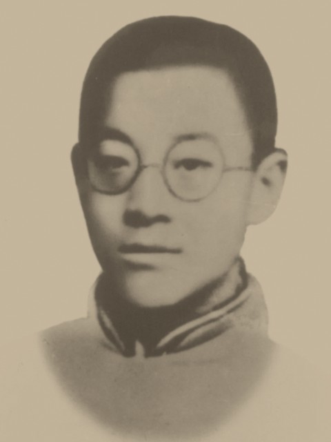 烈士老照片修复前原貌